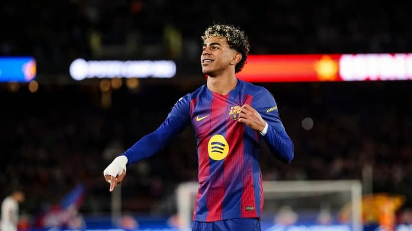 Lamine Yamal Unhappy After Substitution, Flick Defends Player