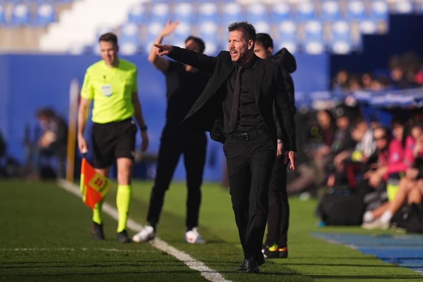 Diego Simeone and Jan Oblak clash after Atletico Madrid loss to Rayo Vallecano – “I don’t agree”