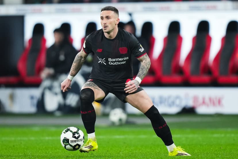 Atletico Madrid Pursues Spain Midfielder in Transfer Window