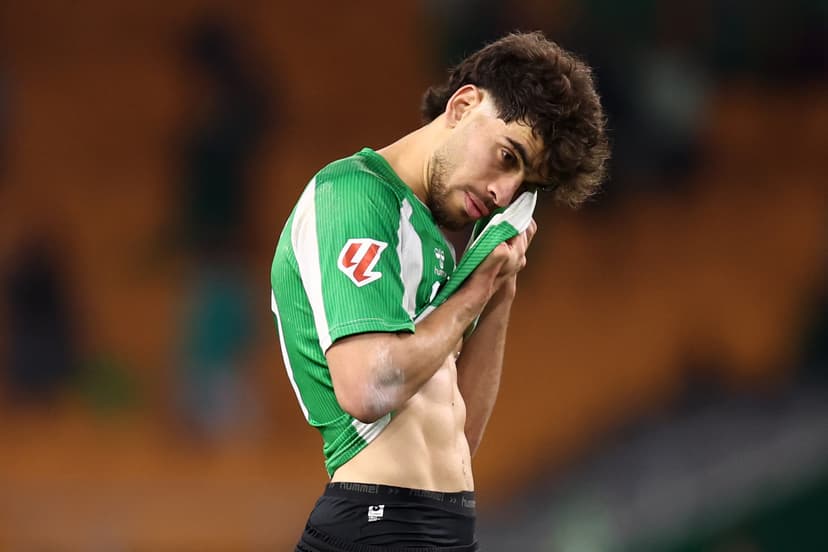 La Liga round-up: Real Betis collapse in El Gran Derbi as Atletico Madrid steal late victory in Asturias