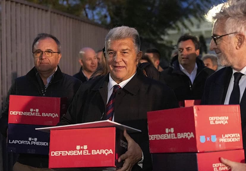 Joan Laporta leads Barcelona presidential signatures but threat of coalition rises