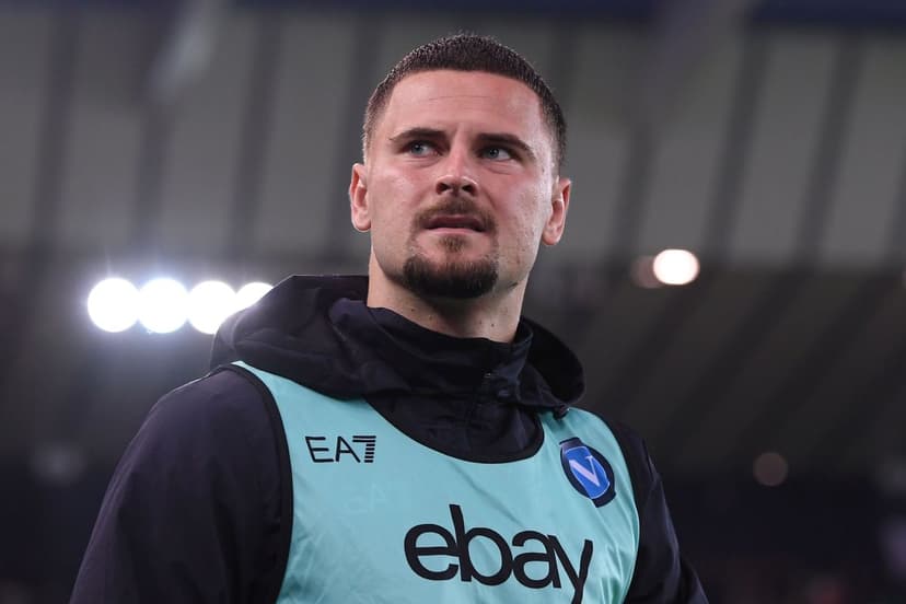 Napoli Goalkeeper Criticizes Referee and VAR After Loss