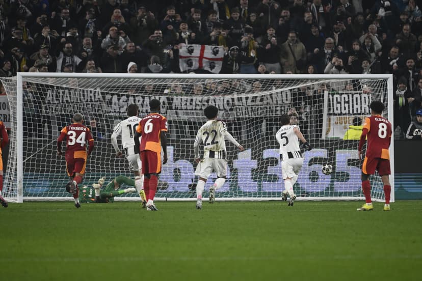 How Juventus fans reacted to second Galatasaray goal and UCL exit