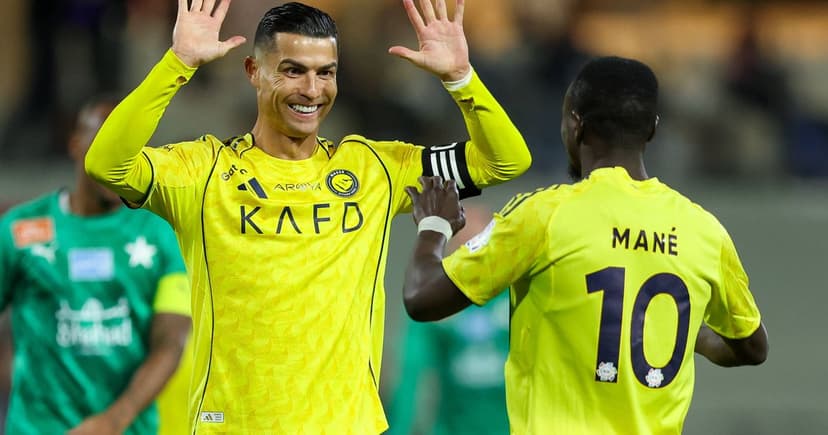 Transfer rumour roundup: Chelsea plot sensational Ronaldo swoop as Real Madrid eye Premier League duo