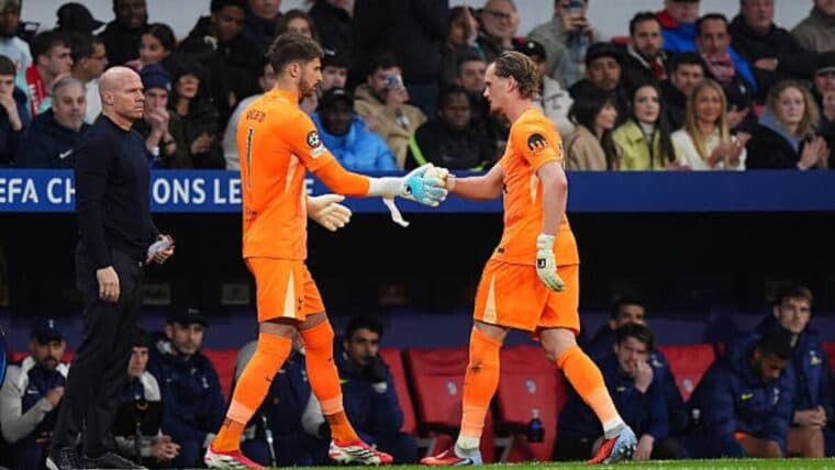 ‘I have never seen that’: Paul Robinson shocked by Igor Tudor replacing Antonin Kinsky after mistakes vs Atletico Madrid