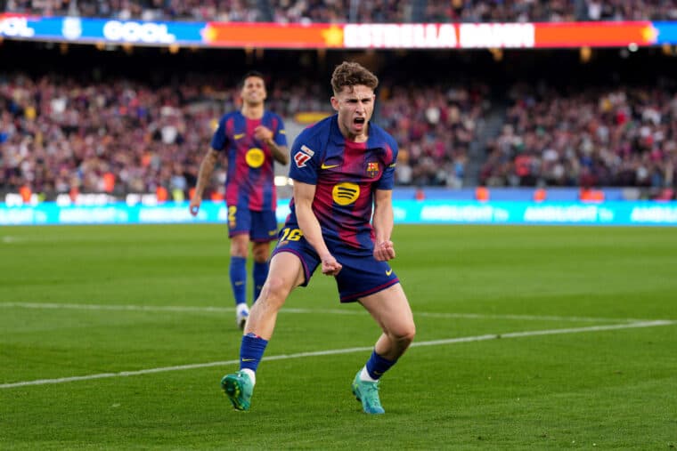 Barcelona Reclaims Top Spot in La Liga with 3-0 Victory Over Levante