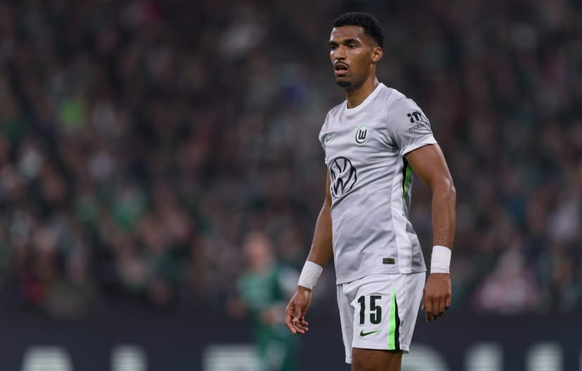 Wolfsburg Coach Explains Revival of Defender Moritz Jenz