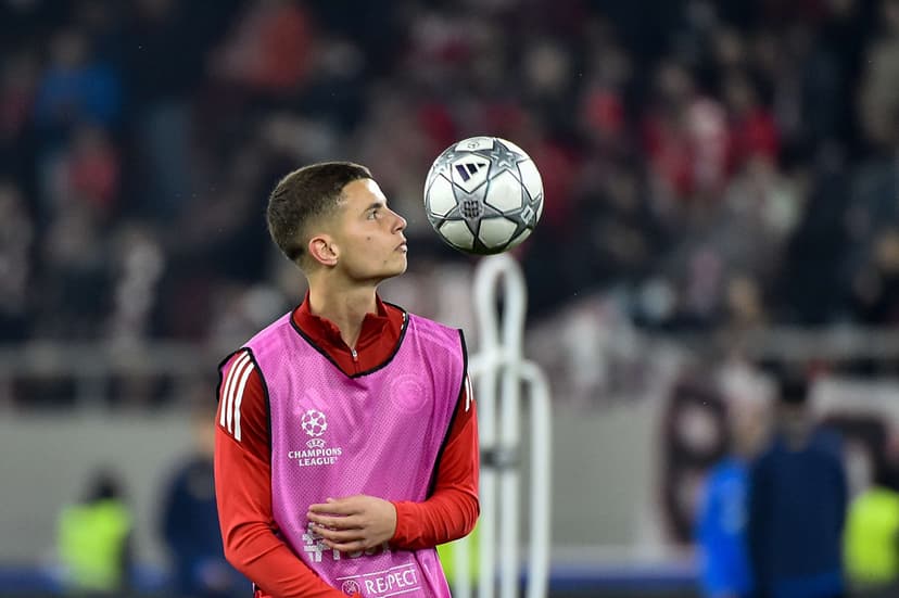 Paris Saint-Germain Eyes Olympiacos Talent Christos Mouzakitis