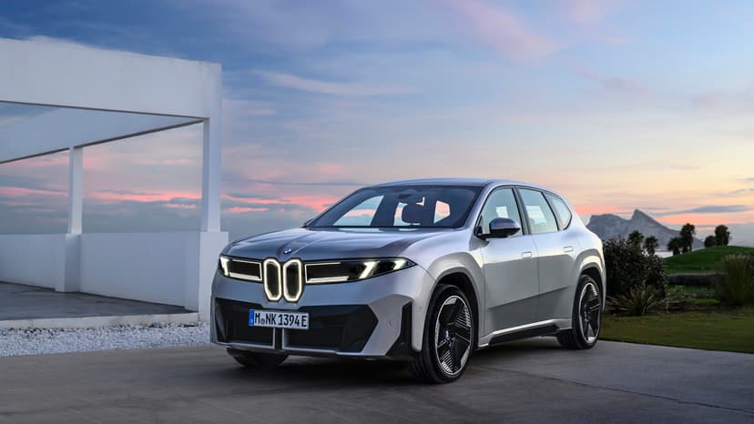 6 Luxury SUVs That Will See Massive Price Drops in Early 2026