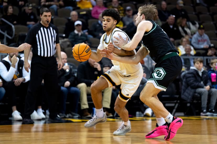 Green Bay Phoenix play in Horizon League Tournament against the Northern Kentucky Norse