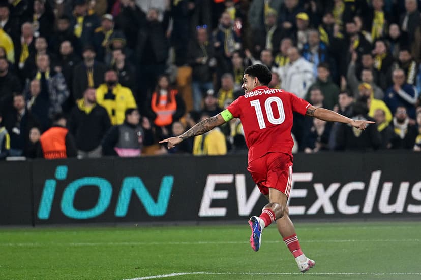 Vitor Pereira Credits Players and Supporters for Dream Start at Nottingham Forest