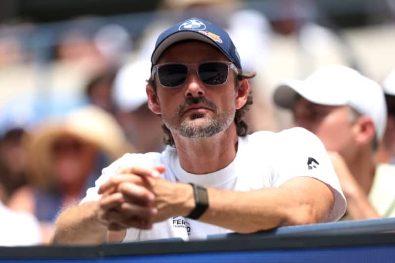 Juan Carlos Ferrero picks the greatest forehand in tennis history