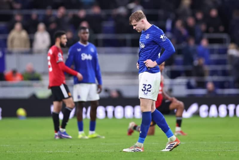 Jarrad Branthwaite sends clear message to Everton forwards following Man United blow