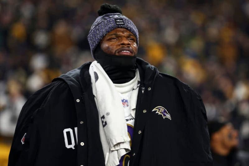 Colin Cowherd slams Lamar Jackson and his mom with a brutal Kawhi Leonard comparison