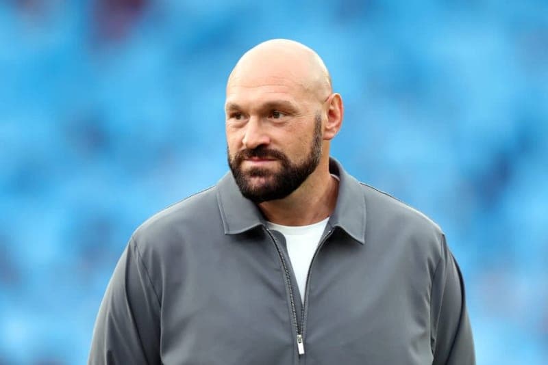 Tyson Fury to Train Alone After Split with Trainer