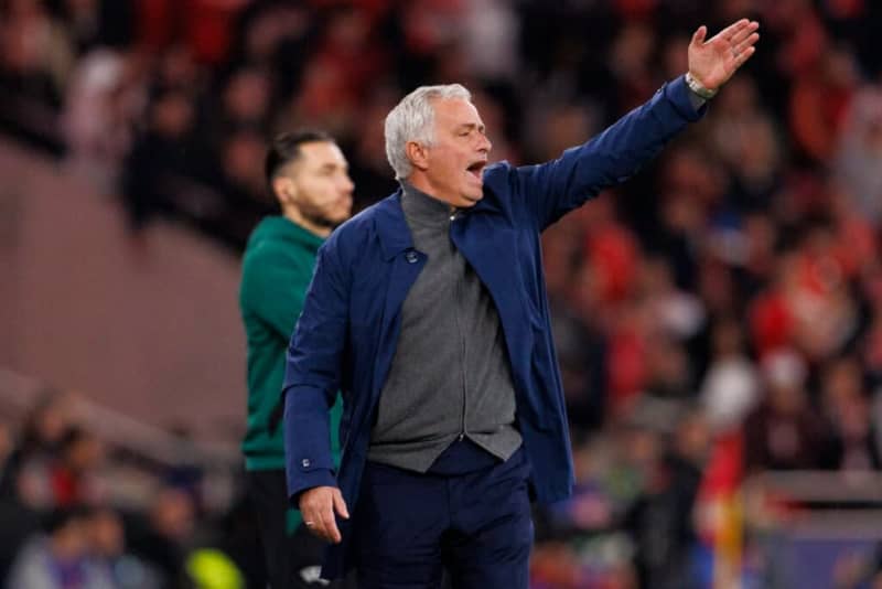 Wayne Rooney and Clarence Seedorf Criticize Jose Mourinho Over Vinicius Jr. Comments