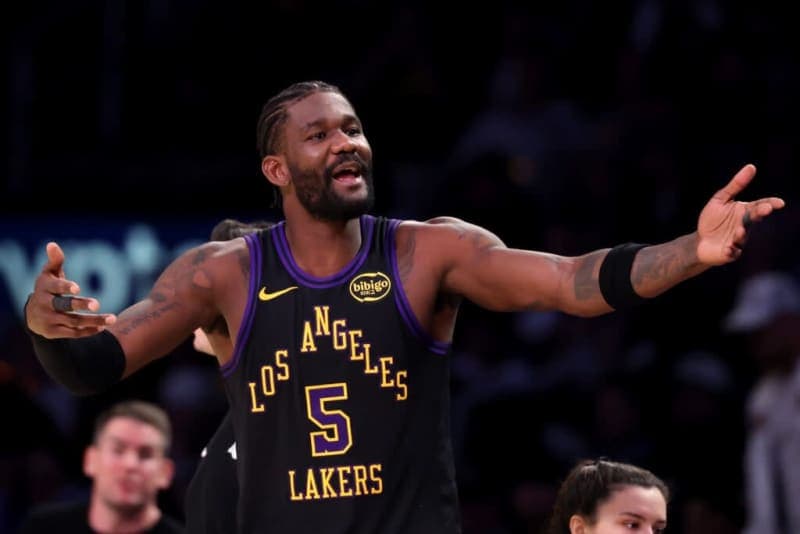 Charles Barkley has a brutal reaction to Deandre Ayton’s ‘Dominayton’ nickname