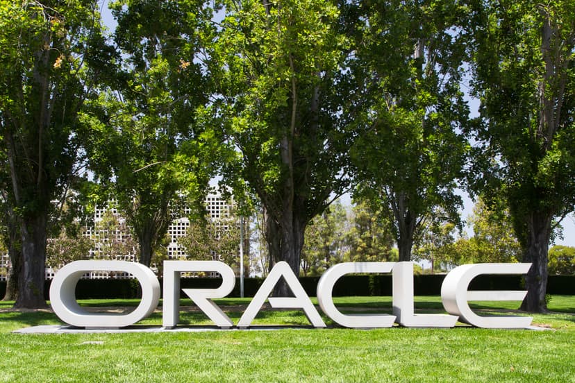 Oracle's Upside Potential Boosted by Federal Wins and Market Confidence