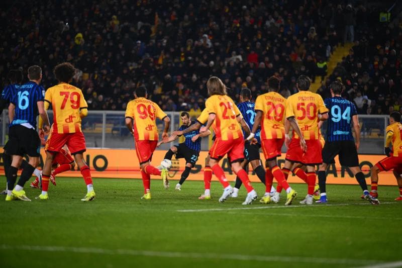 Inter Milan Wins Against Lecce with Late Goals
