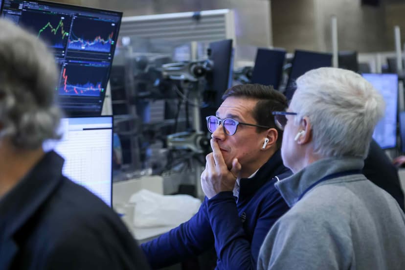 Financial Services Roundup: Market Talk - WSJ