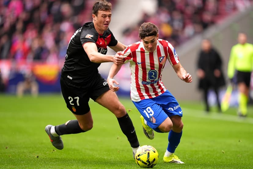 PSG Joins Arsenal in Race for Atletico Madrid Attacker Julian Alvarez