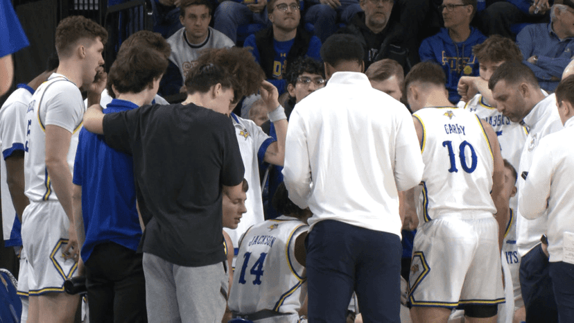 SDSU Men use late surge to defeat North Dakota at home