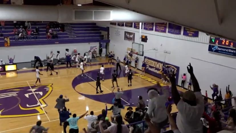 Ashdown High School Manager Hits Buzzer Beater in Act of Sportsmanship