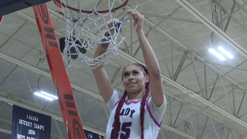 Huntington Lady Raiders punch ticket to state semifinals