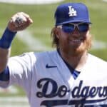 Justin Turner Spends Valentine's Day with Children's Hospital Patients