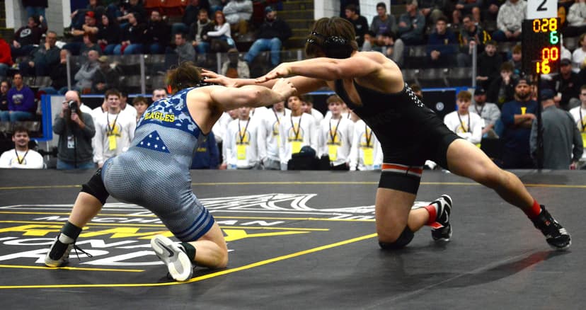 Hartland, Brighton follow same script in state wrestling semifinals