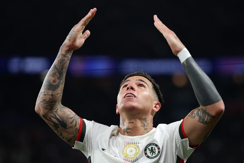 Real Madrid weighing up move for disgruntled Chelsea star; could offer midfielder in deal