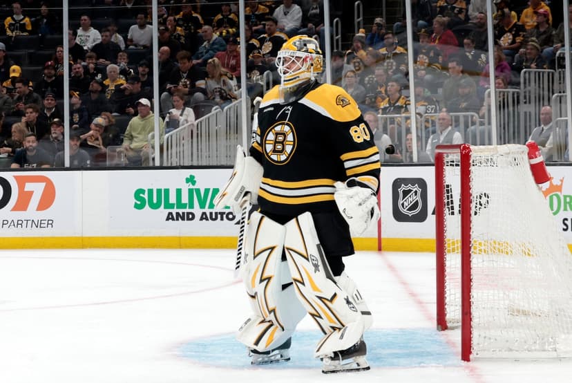 Bruins goalie leaves with injury, rookie makes his debut