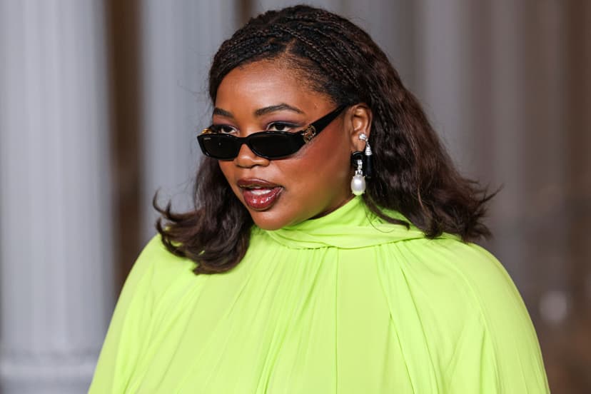 Former Vogue Editor Says She Stormed Out of First-Class Plane Seat After Discovering Fellow Passengers Were All ‘White Middle Aged Men’