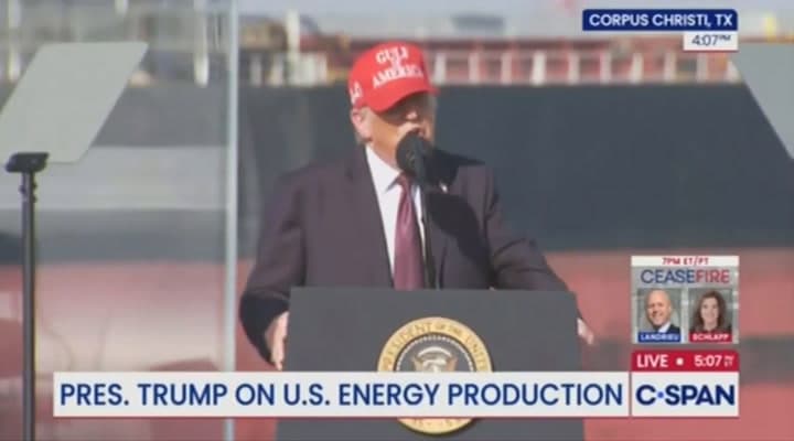 Trump Uncorks Bizarre Tale About Cop Telling Him Sex Life Improved Thanks to the Economy: 'My Wife Thought I Was a Loser'