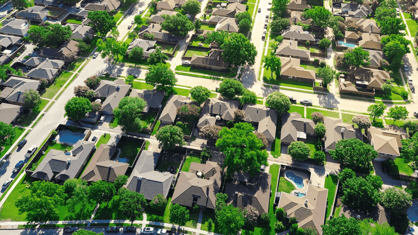 Lower mortgage rates now offer refinance savings for millions of homeowners — but here's why they'll need to hurry