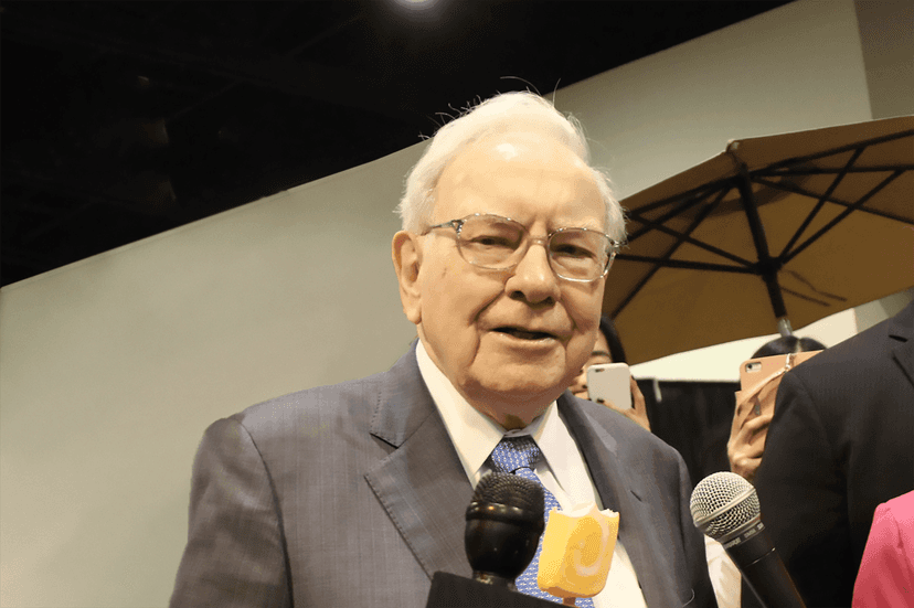 The Best Warren Buffett Stocks to Buy With $300 Right Now