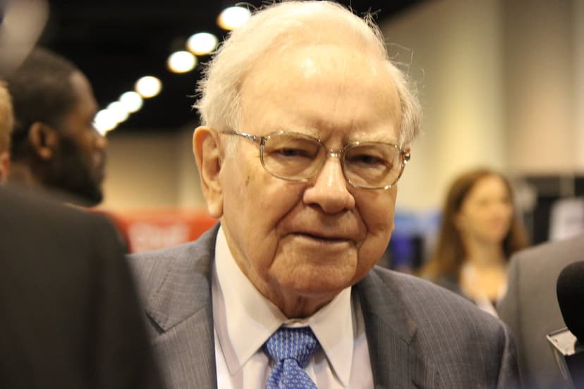 Before Retiring, Warren Buffett Dumped 77% of Berkshire's Stake in Amazon and Opened a New Position in a Stock That Has Become a Digital Media Juggernaut