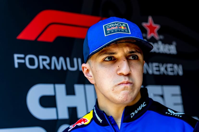 Kimi Antonelli apology to Isack Hadjar after Chinese GP sprint contact rejected in awkward video