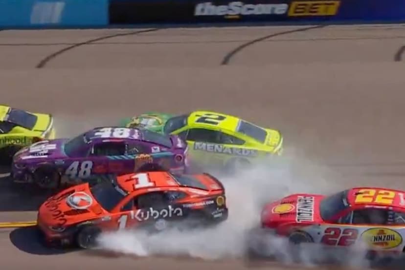 Joey Logano crash at Phoenix NASCAR race destroys polesitter's car
