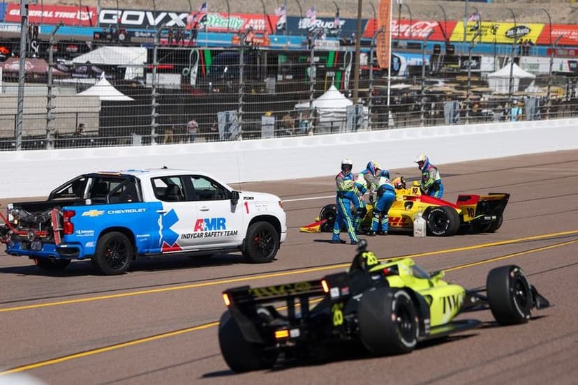 Winners and losers from an action-packed IndyCar race at Phoenix