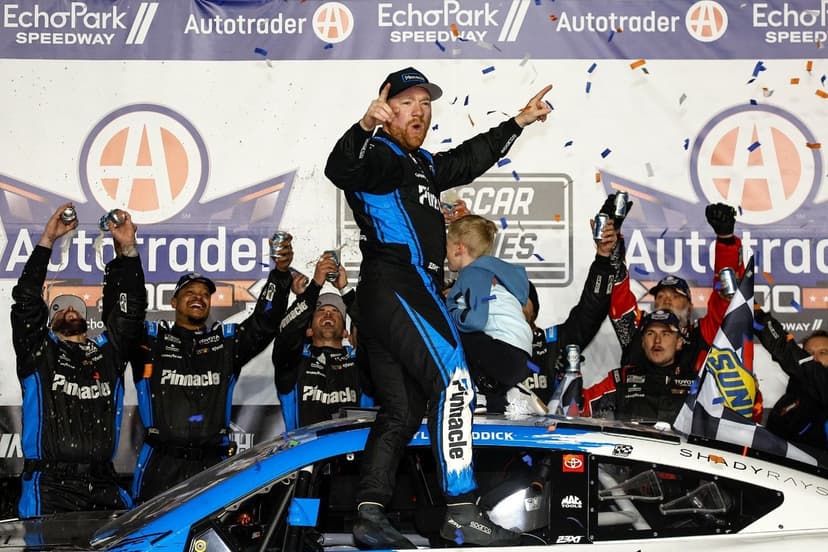 Tyler Reddick goes back-to-back, wins mad Atlanta Cup race with no fender