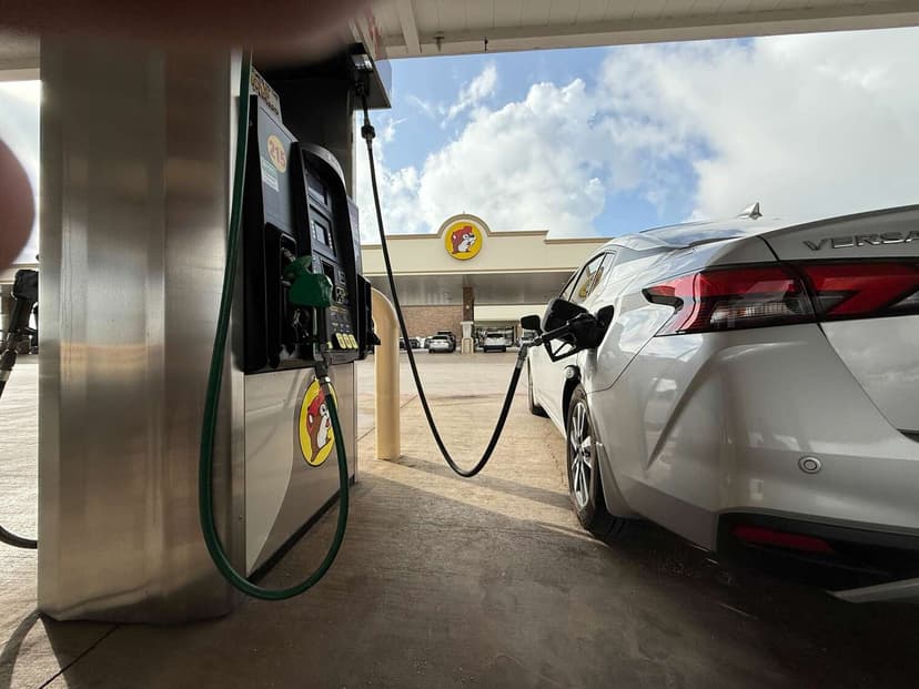 Buc-ee's new gas pump rule sparks drama...and it's not about parking
