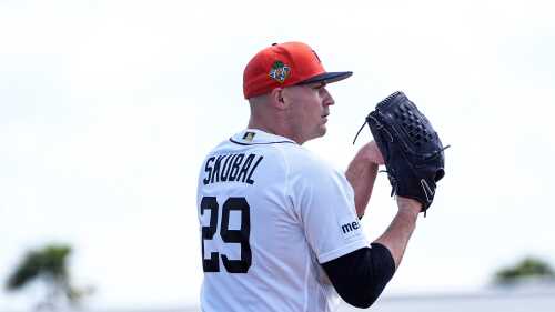 Can young guns like Sal Stewart and Chase Burns help get the Reds to the next level?