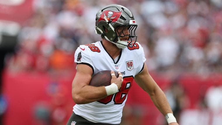 Patriots Should Target Buccaneers Playmaker, But Not Mike Evans