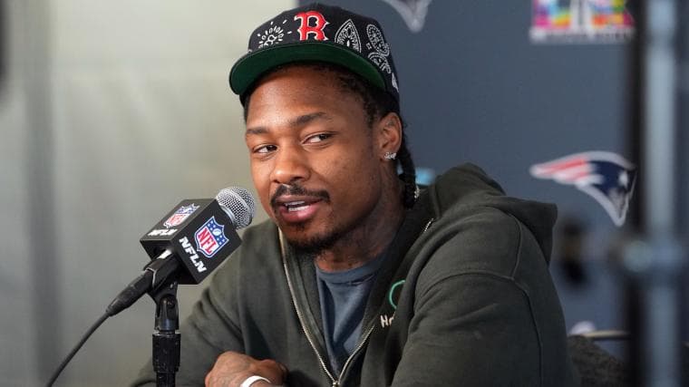 Stefon Diggs' Patriots Future In Doubt After Mixed Reports Suggest Contract Rift