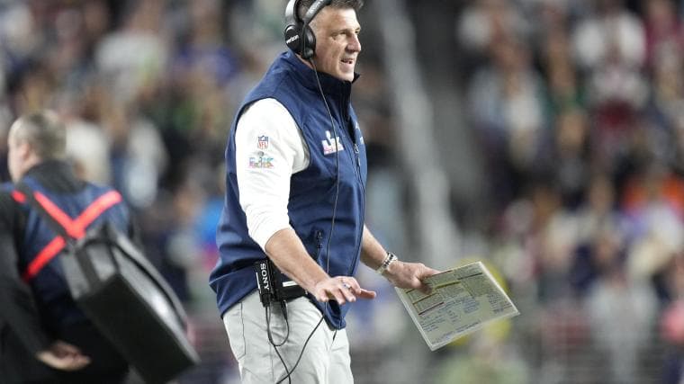 Top NFL Insider Forecasts 'Fascinating' Receiver Move For Patriots