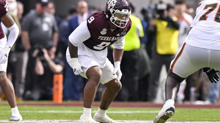 Patriots Host SEC’s Top Edge Rusher For Combine Interview, Potential 1st-Round Pick