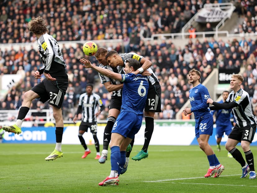 Latest: Newcastle United 0 Everton 0