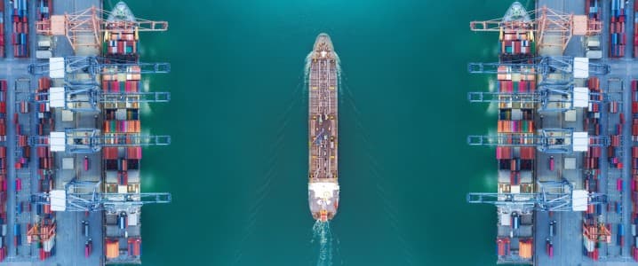 Oil Prices Fluctuate Amid Iran Talks, Ukraine Blockade, and VLCC Crunch