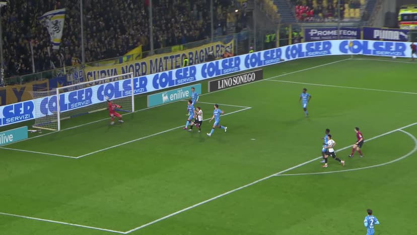 Caprile’s unreal save denies Pellegrini 😱 brick wall in Parma-Cagliari 👓